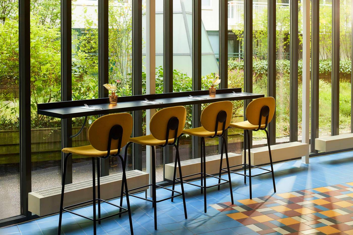 NH-Amsterdam-Museum-Quarter-Restaurant-15