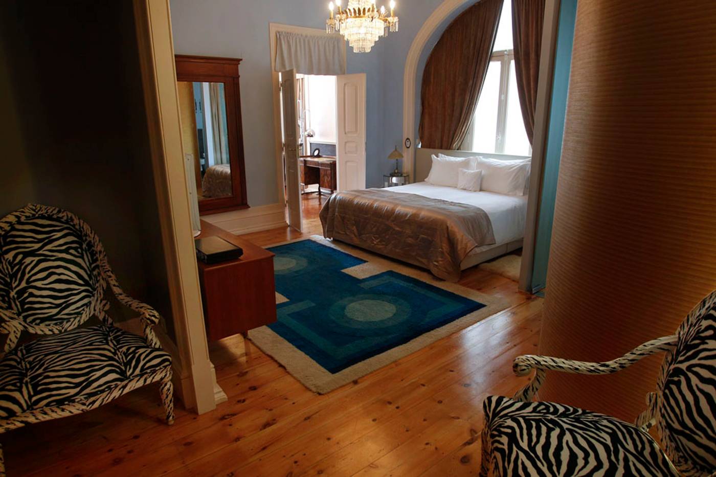 Palacete-Chafariz-Del-Rei-by-Unlock-Hotels-Room-11