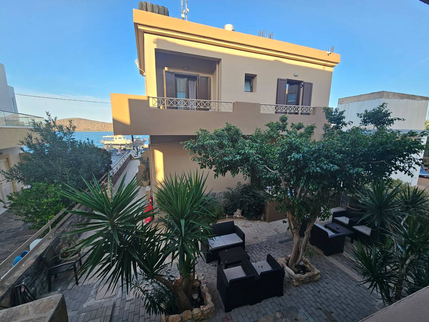 Elounda-Sunrise-Studios---Apartments-Room-17