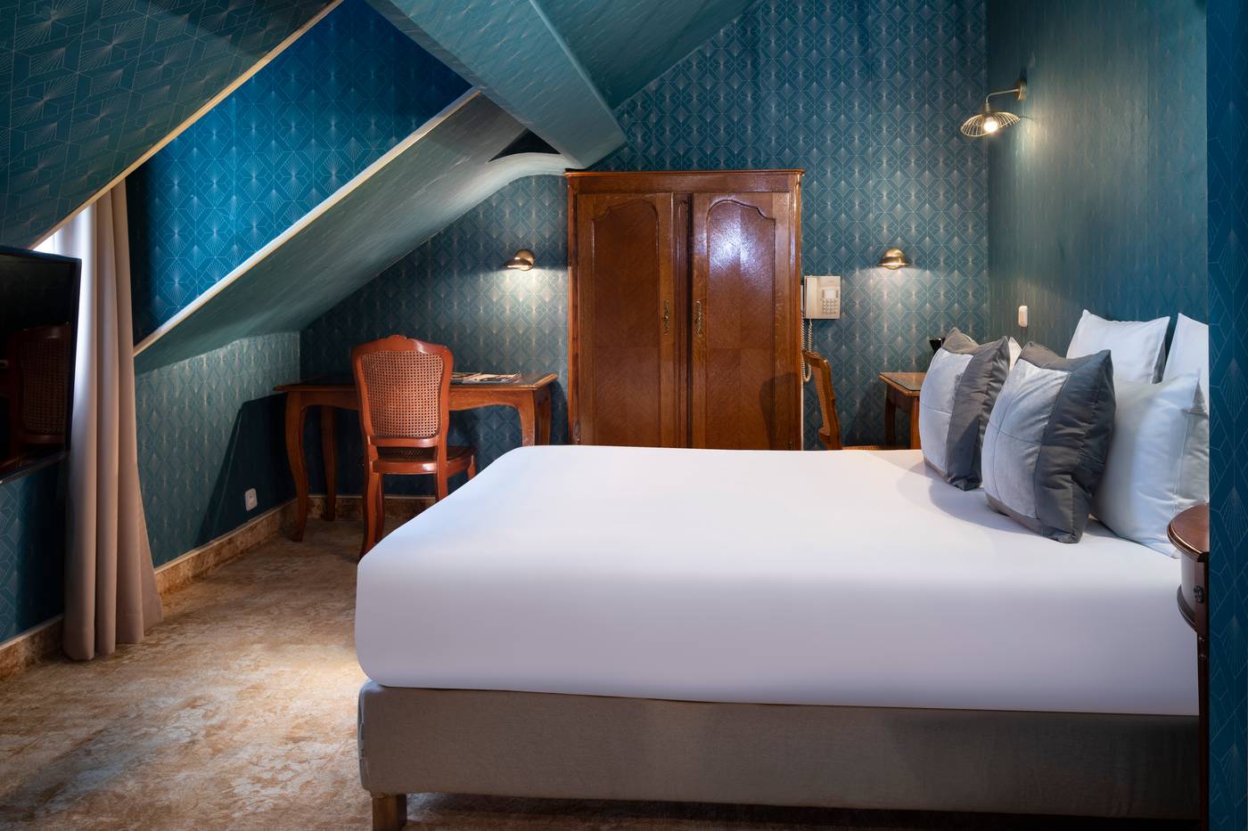 Elysees-Hotel-General-view-14