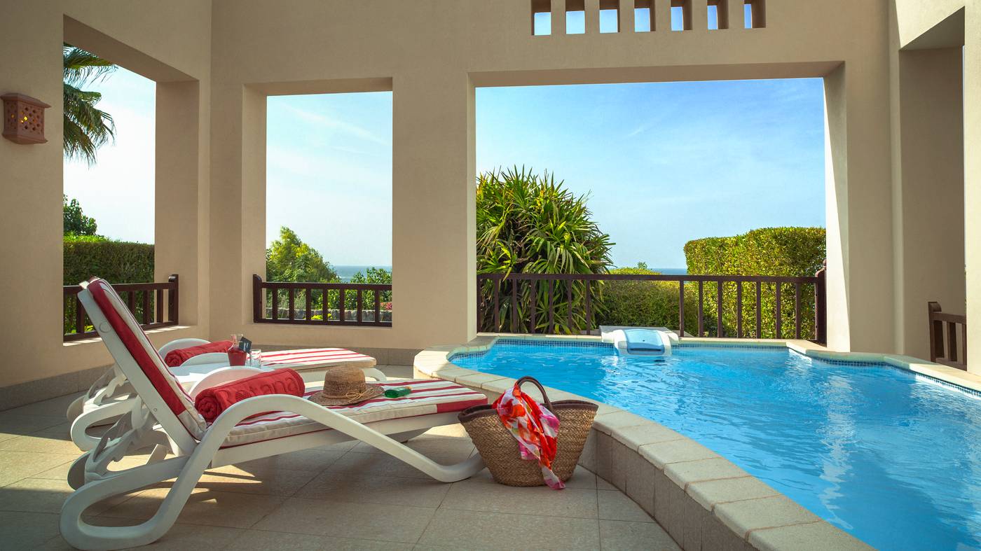 The-Cove-Rotana-Resort-Room-6