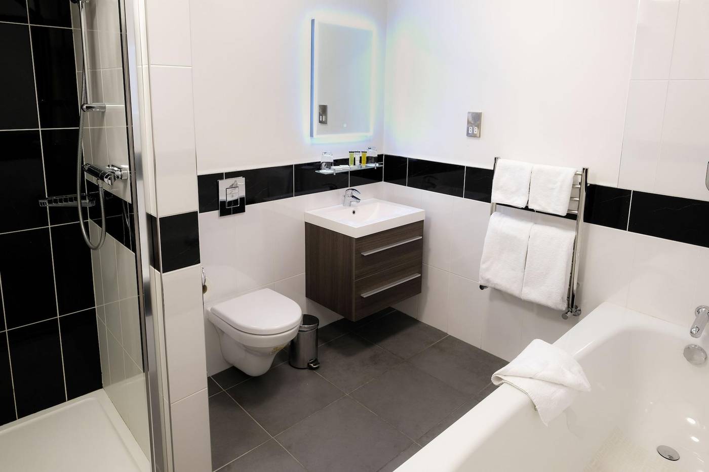 Kingsley - Ireland - Cork - Room - 8