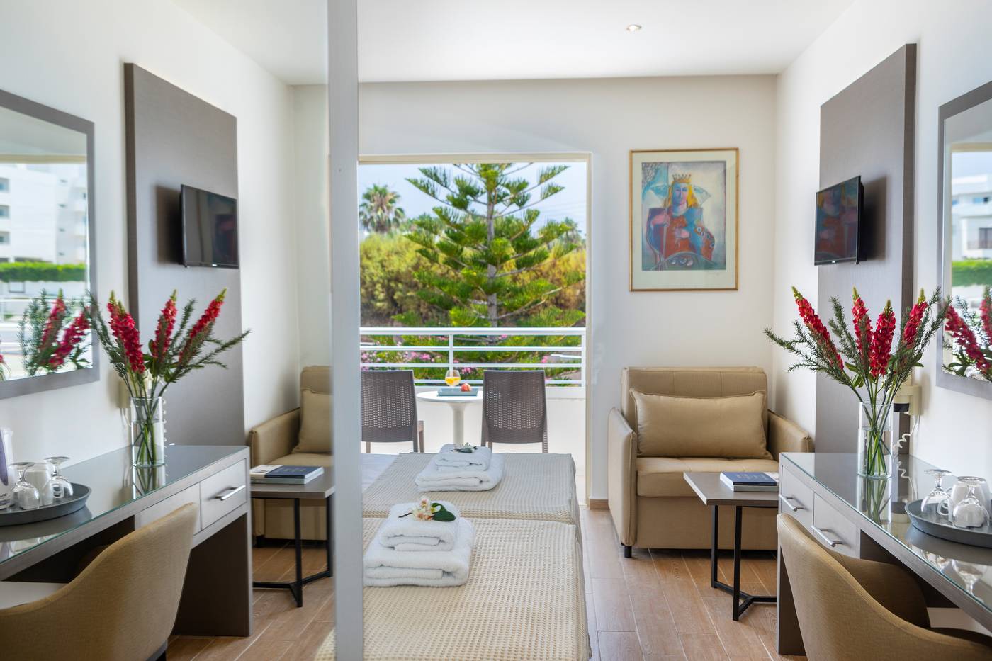 Queens-Bay-Hotel-Room-51