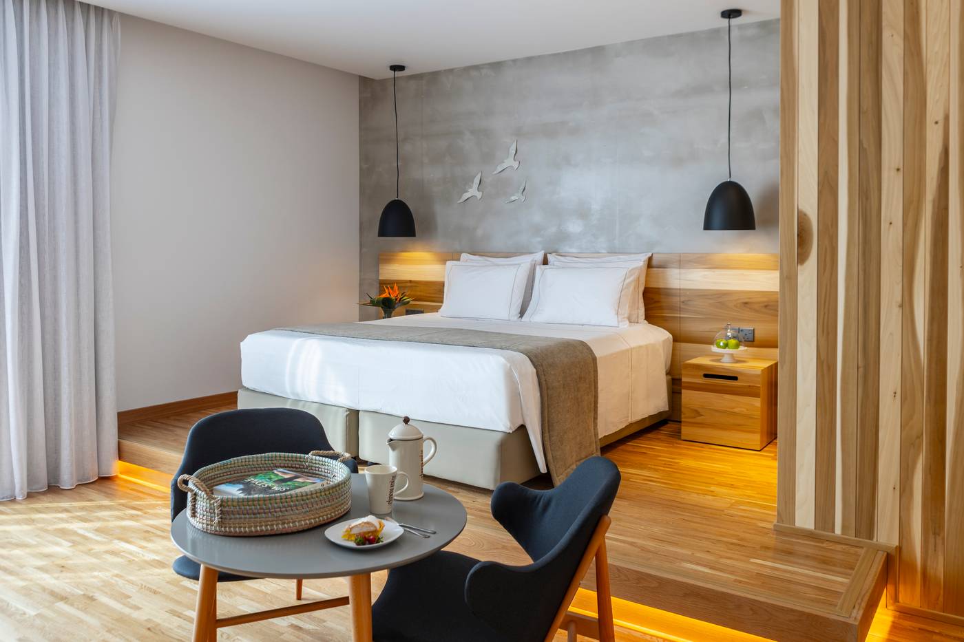 Anemi-Hotel-and-Suites-Room-16