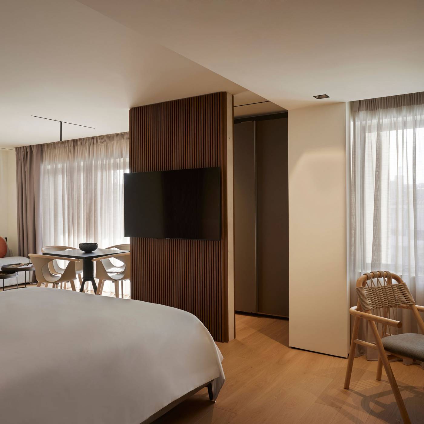 Dusit-Suites-Athens-Room-18