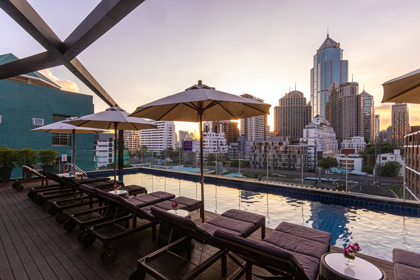 Icon-Bangkok-Pool-2