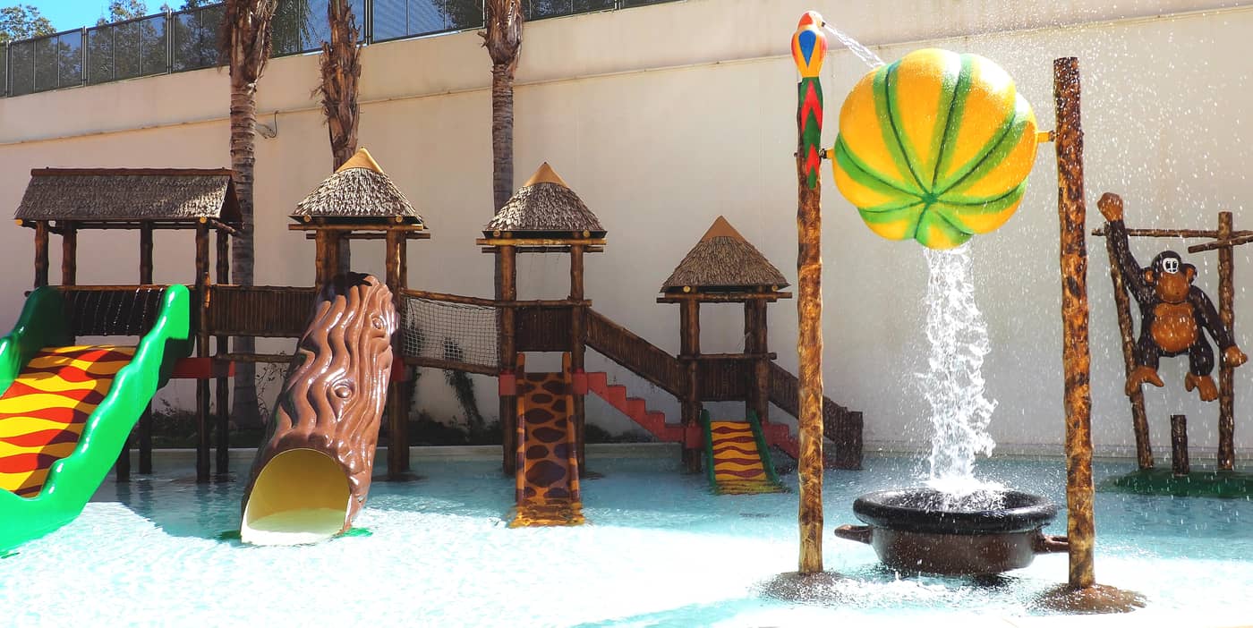 Deloix-Aqua-Center-Hotel-Pool-62