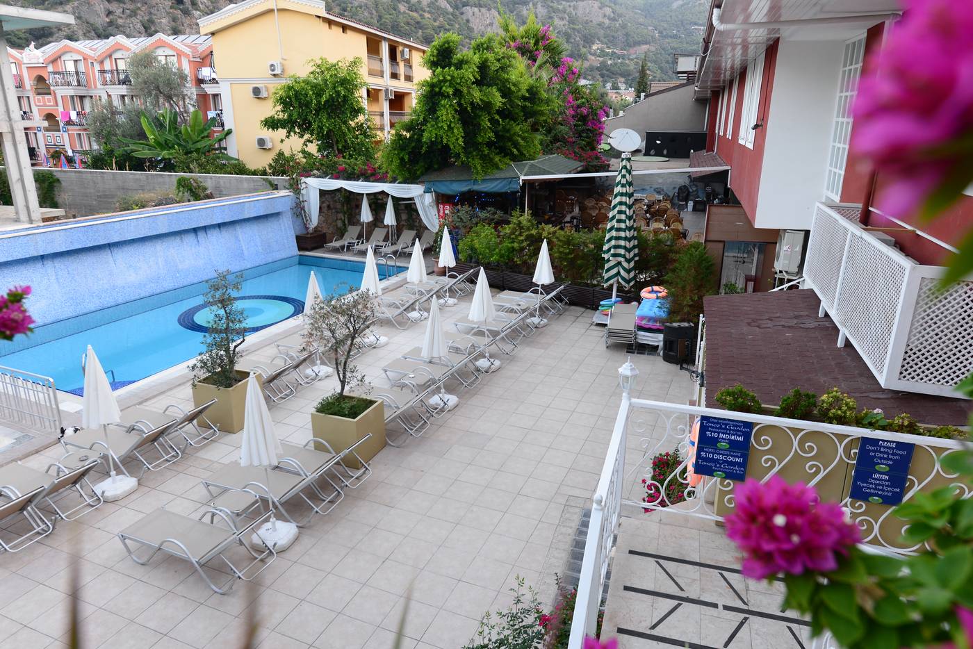 Tonoz-Beach-Hotel-General-view-1