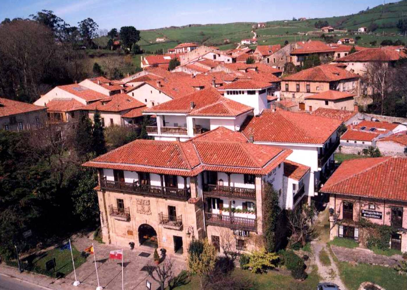 Museo Los Infantes-Spain-SANTILLANA DEL MAR-General view-2
