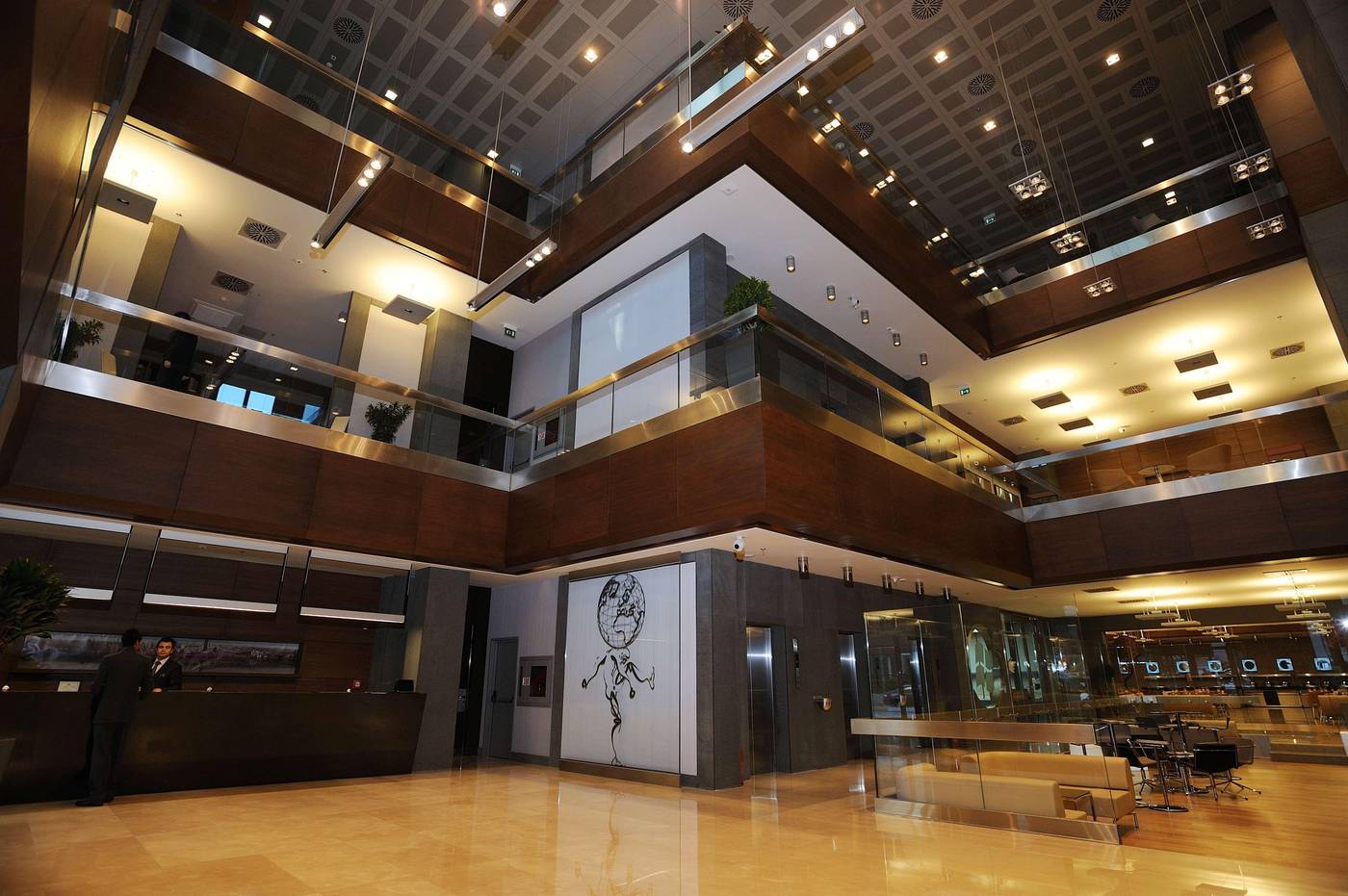 Point-Hotel-Barbaros-Lobby-9