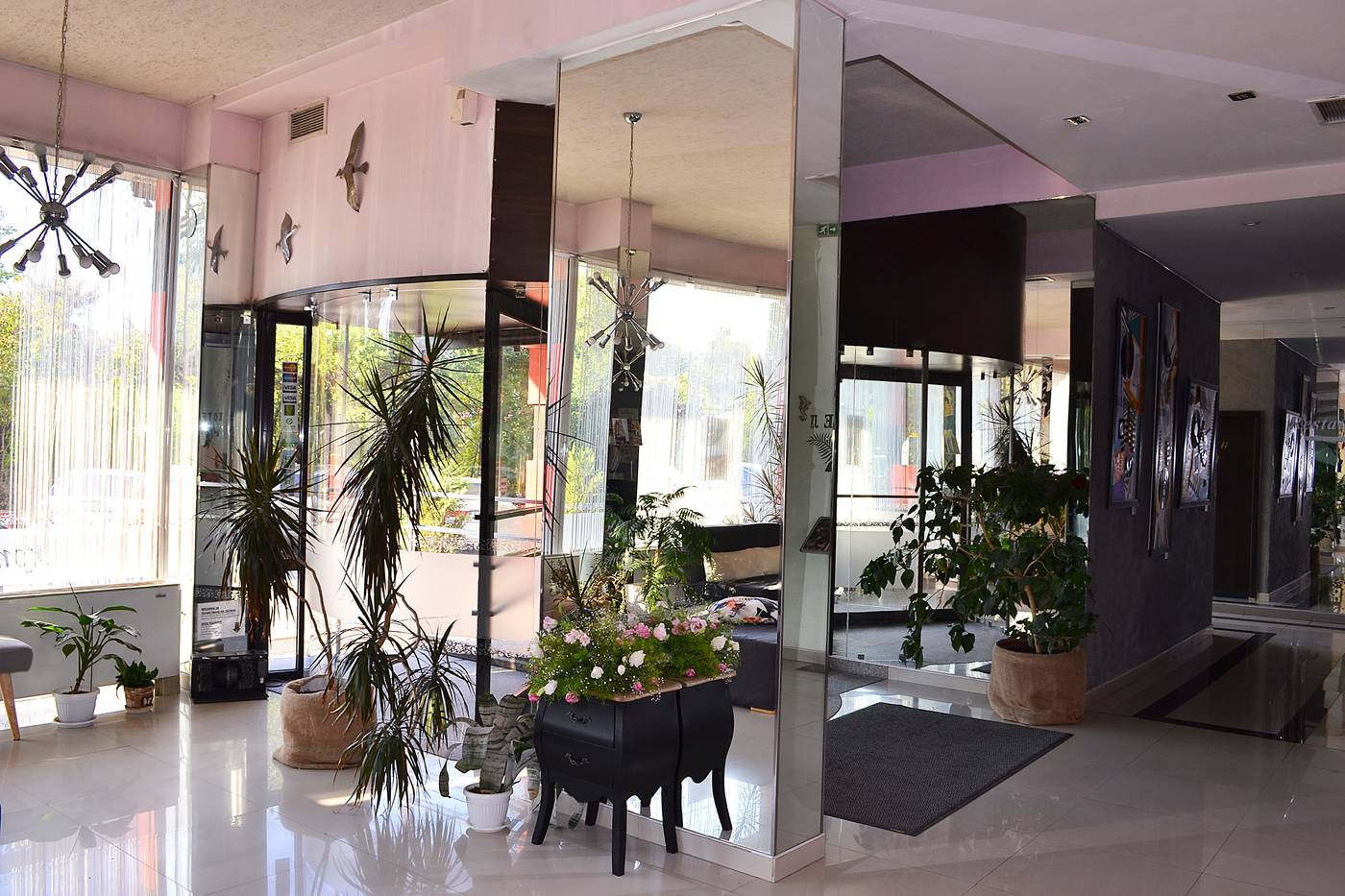 Simona Art Hotel-Bulgaria-SOFIA-Lobby-5