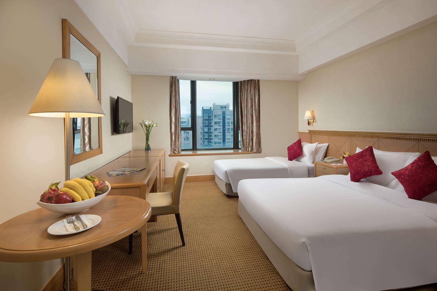 Ramada-Hong-Kong-Grand-View-Room-14