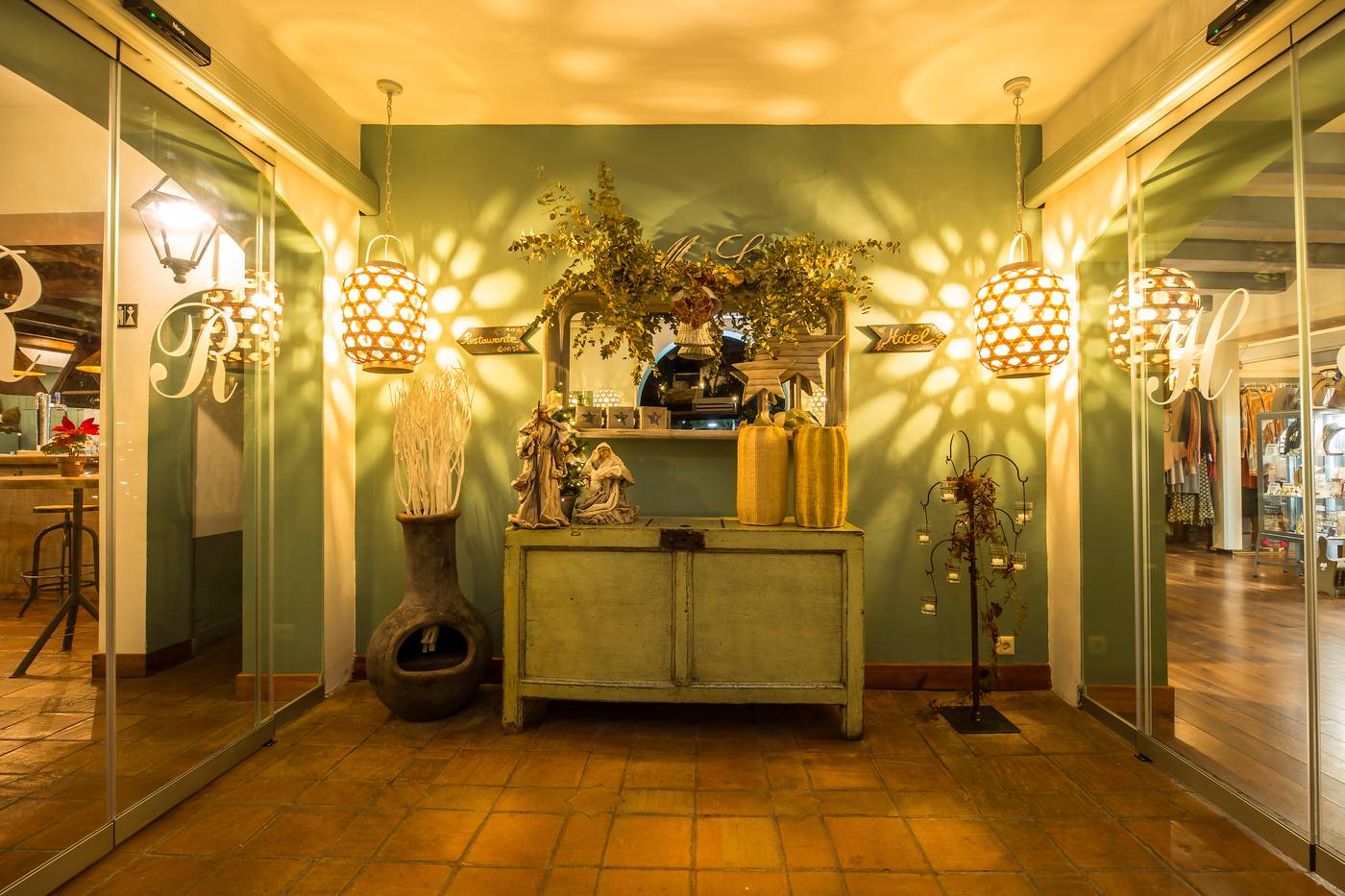 Meson-de-Sancho-Lobby-26