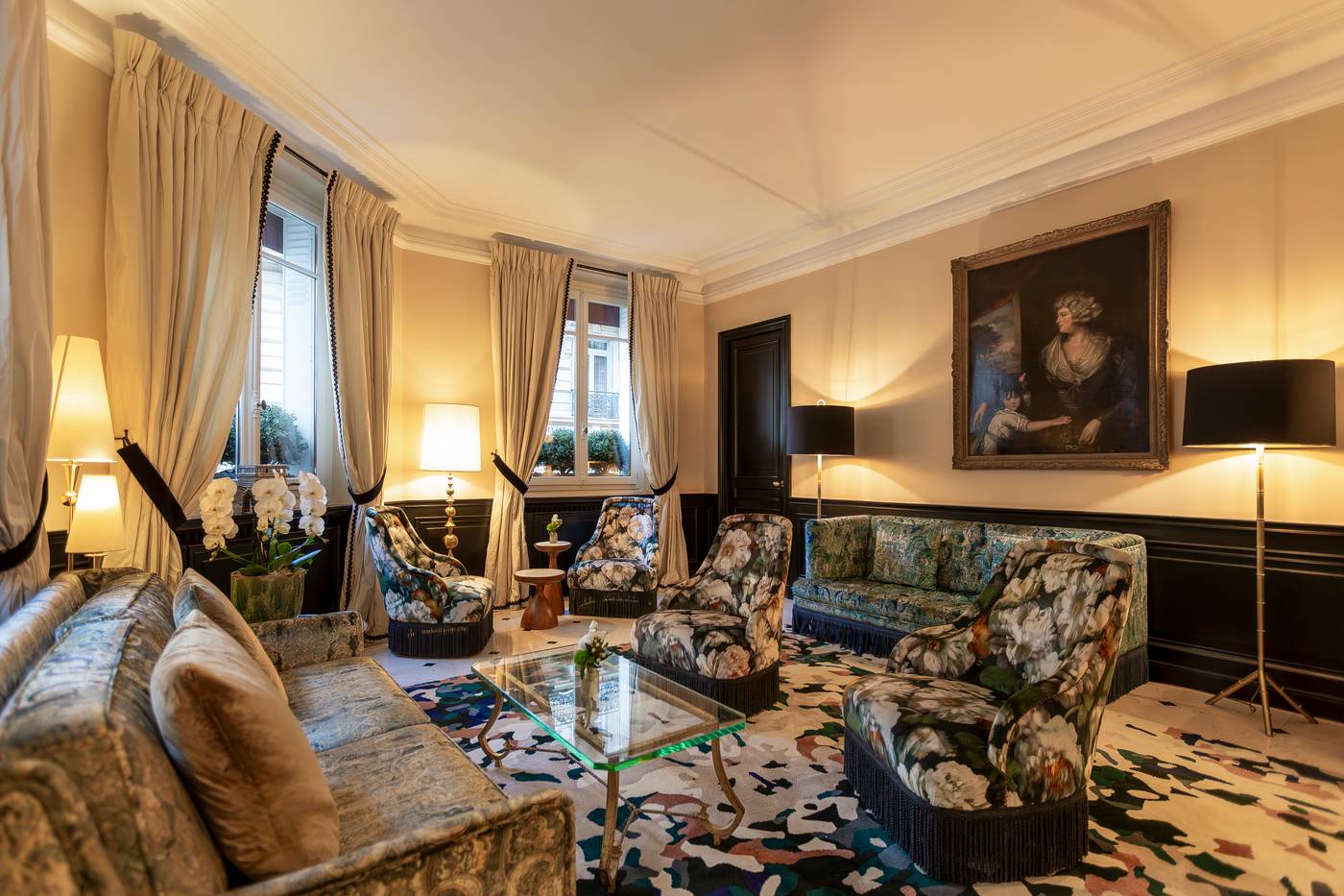 West-end-Paris-Lobby-19