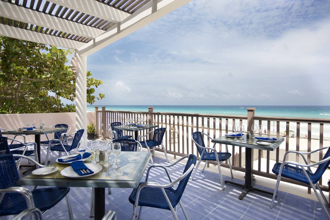 Golden Parnassus Resort & Spa - Adults Only