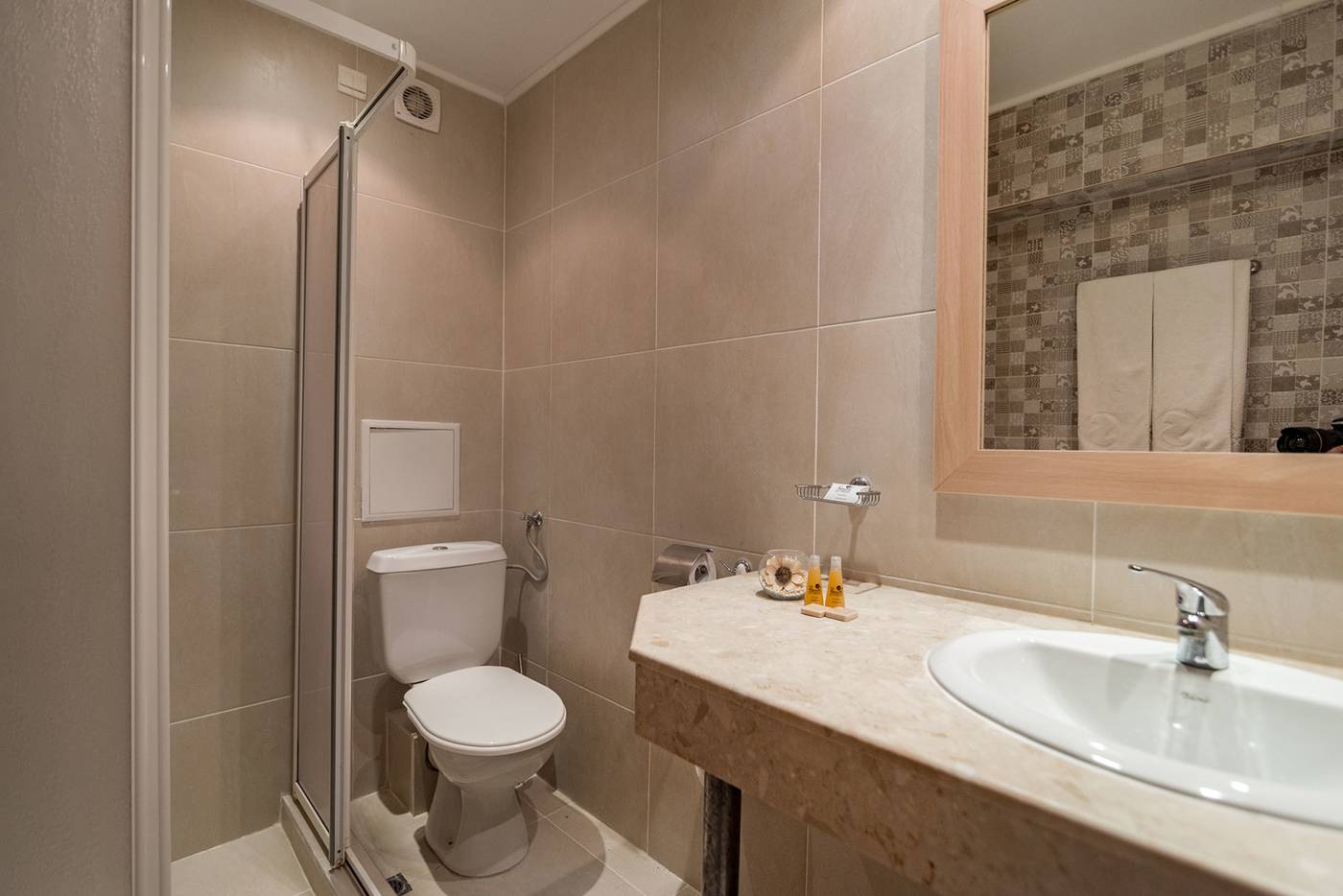 Primasol-Sunlight-Sunrise-Room-29