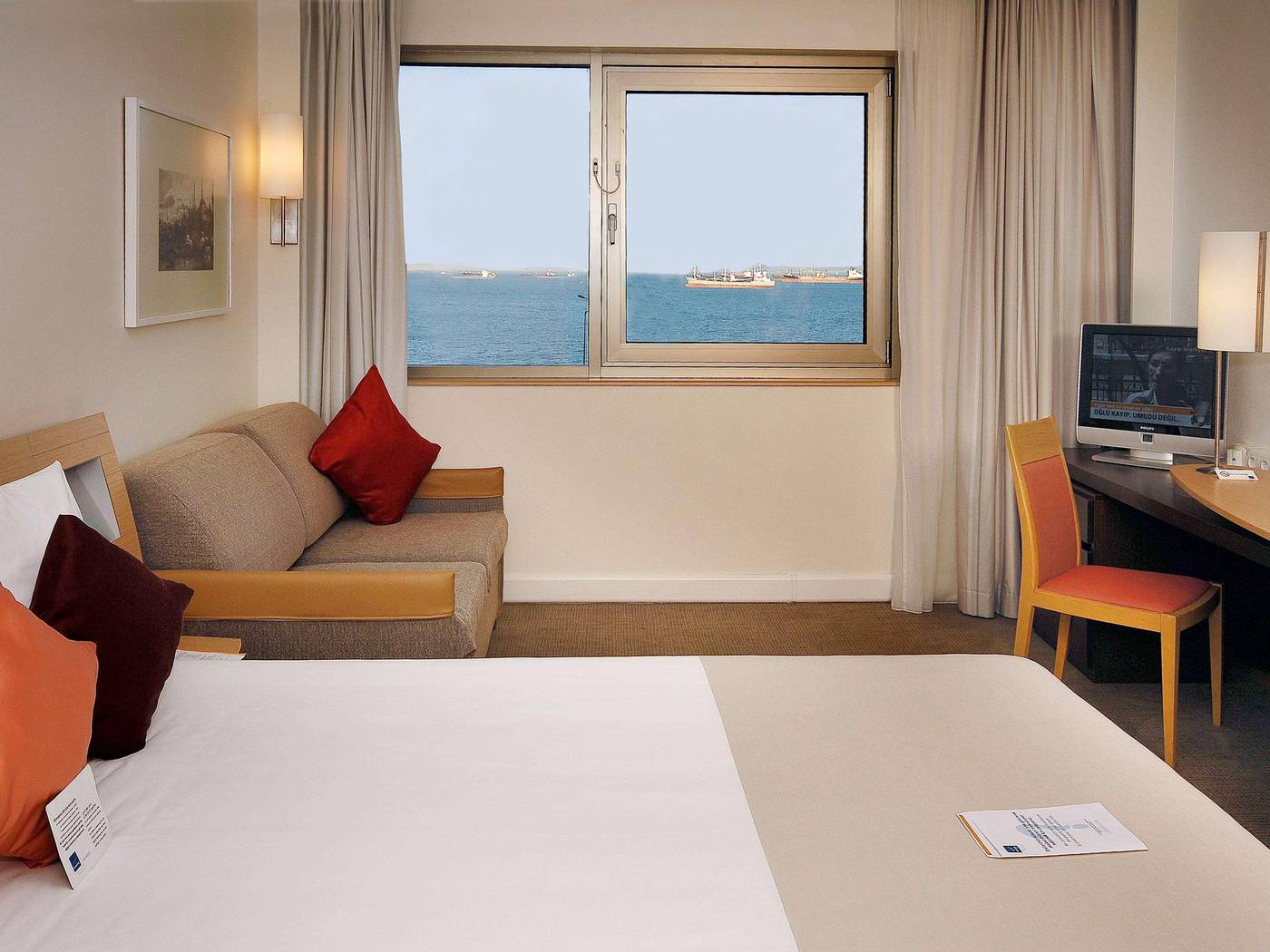 Novotel-Istanbul-Zeytinburnu-Room-11