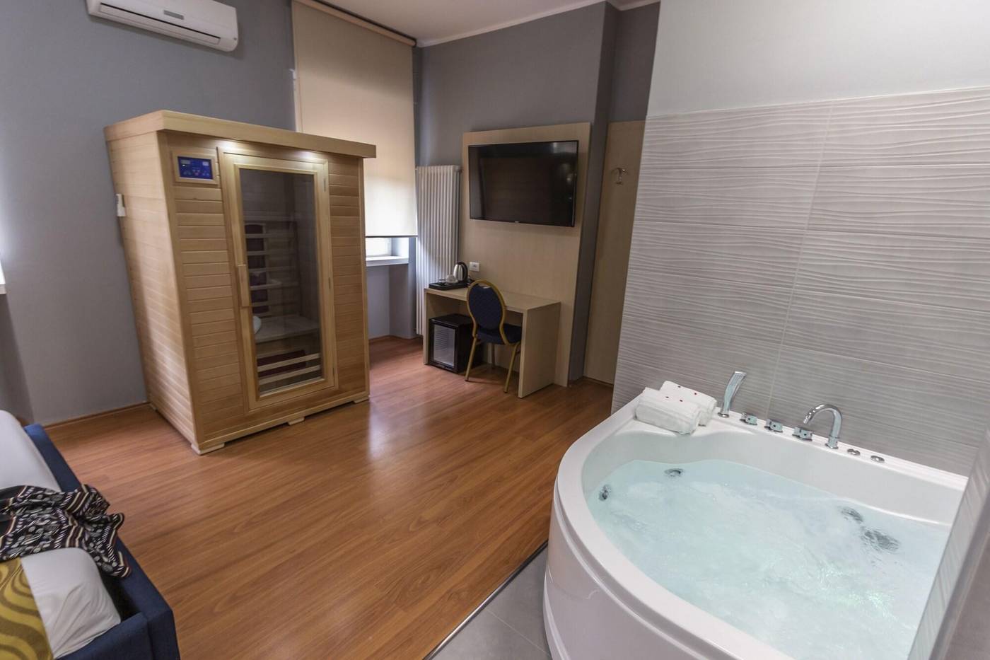 Hotel-Gran-Sasso-Room-44