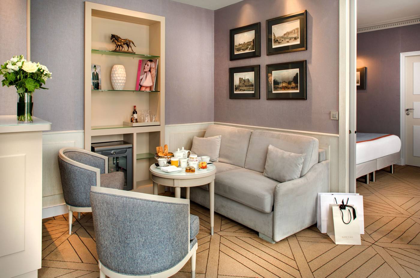 Rochester-Champs-Elysees-Room-7