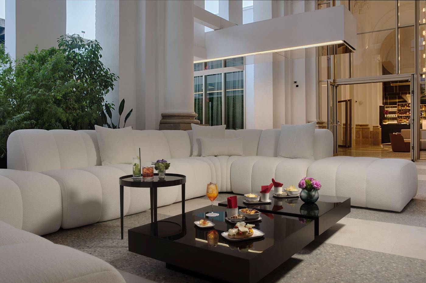 NH-Collection-Milano-CityLife-Bar-13