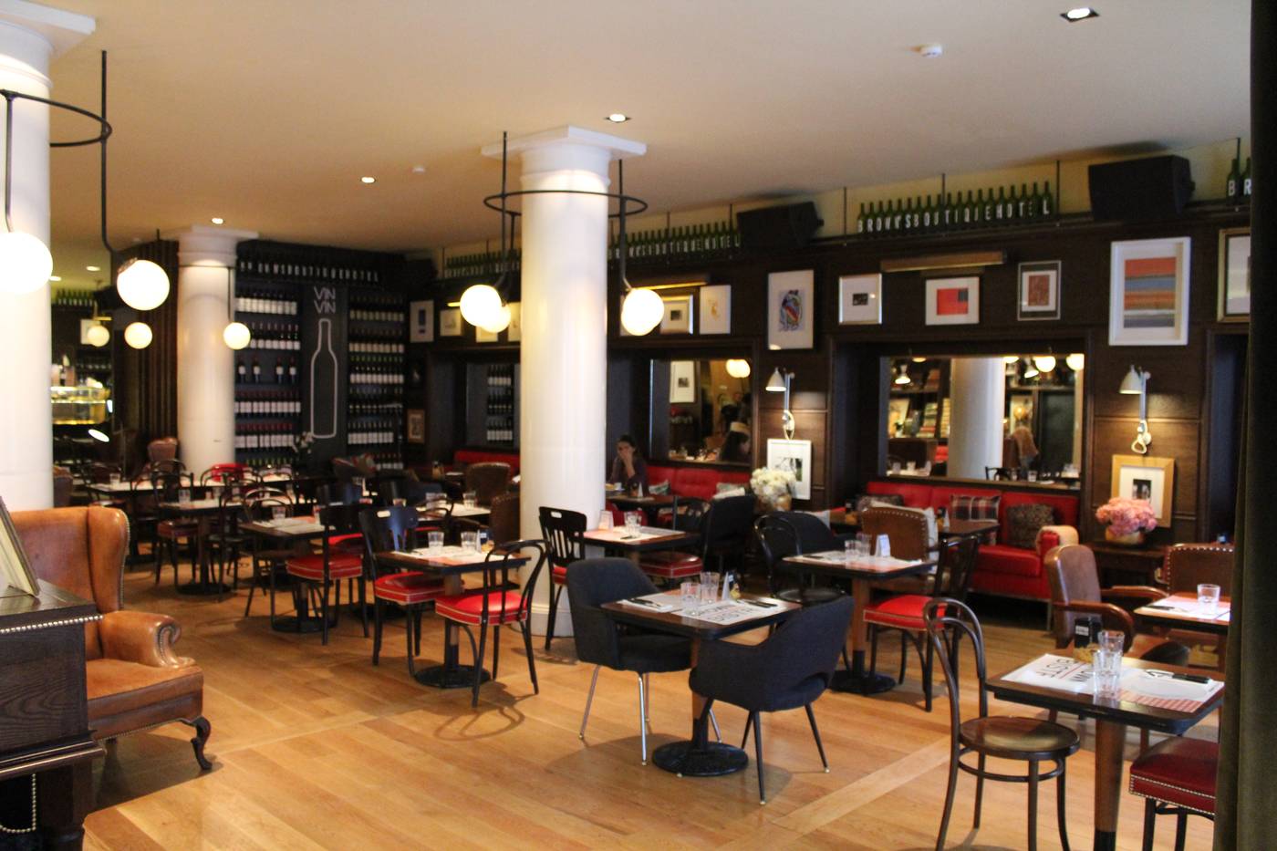 Browns-Boutique-Hotel-Lobby-5