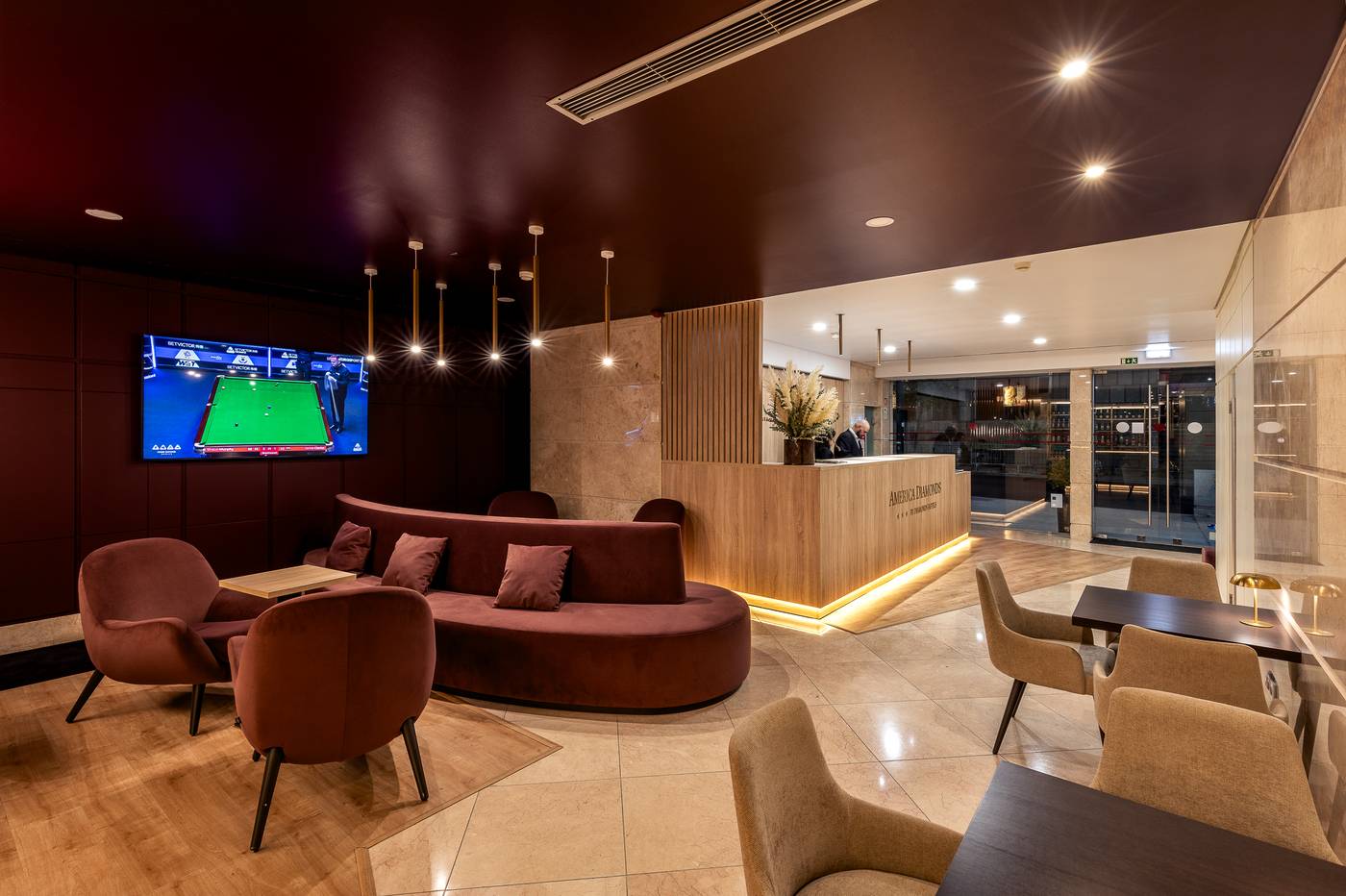 America-Diamonds-Lobby-8