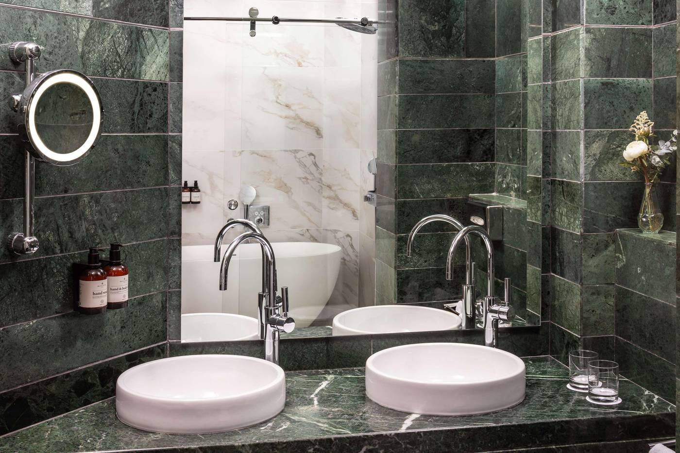 NH-Collection-Madrid-Paseo-del-Prado-Room-38