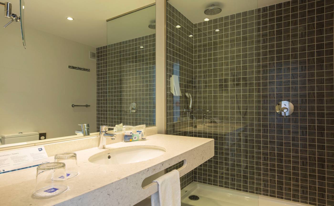 Blaumar-Hotel-Room-38