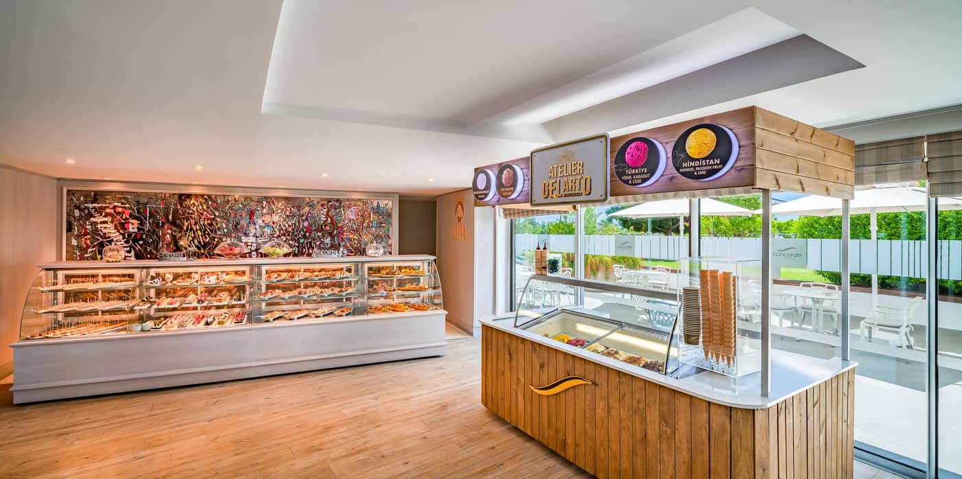 Concorde-De-Luxe-Resort-Bar-54