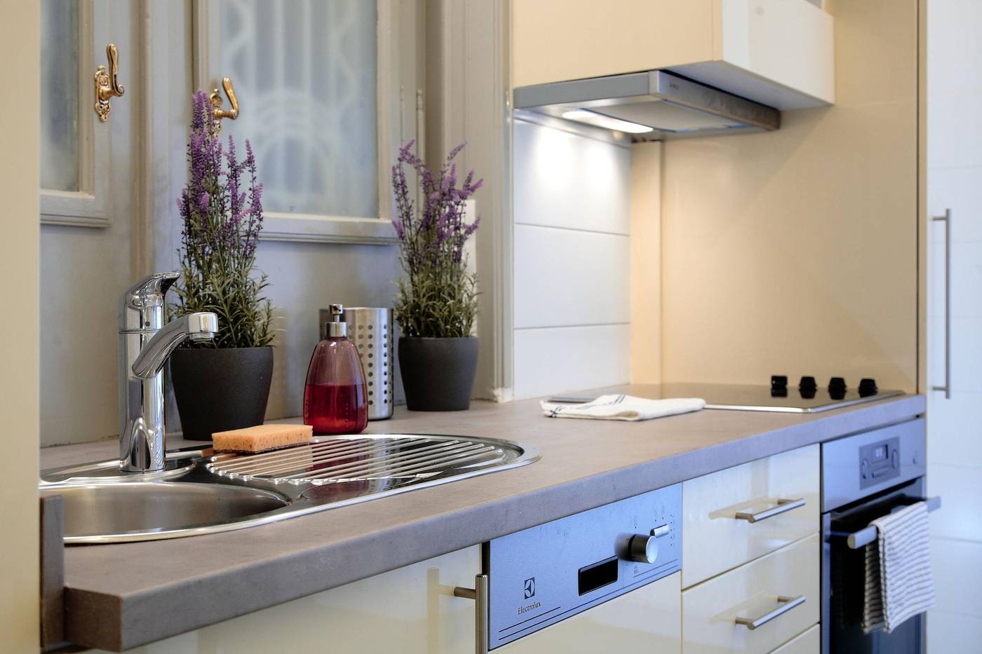 Maverick-Apartments---Vintage-Doubles-Room-39