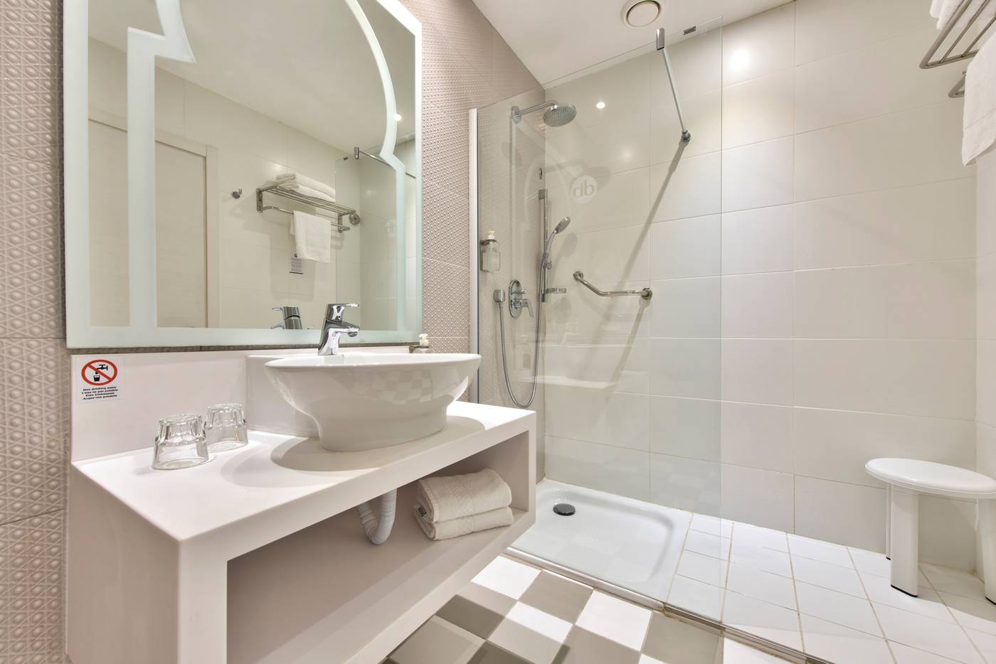 db San Antonio Hotel + Spa