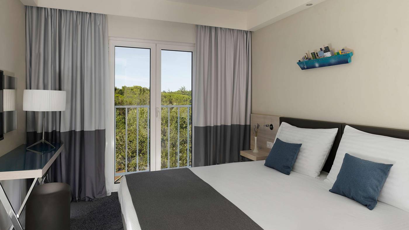 Park-Plaza-Belvedere-Room-31