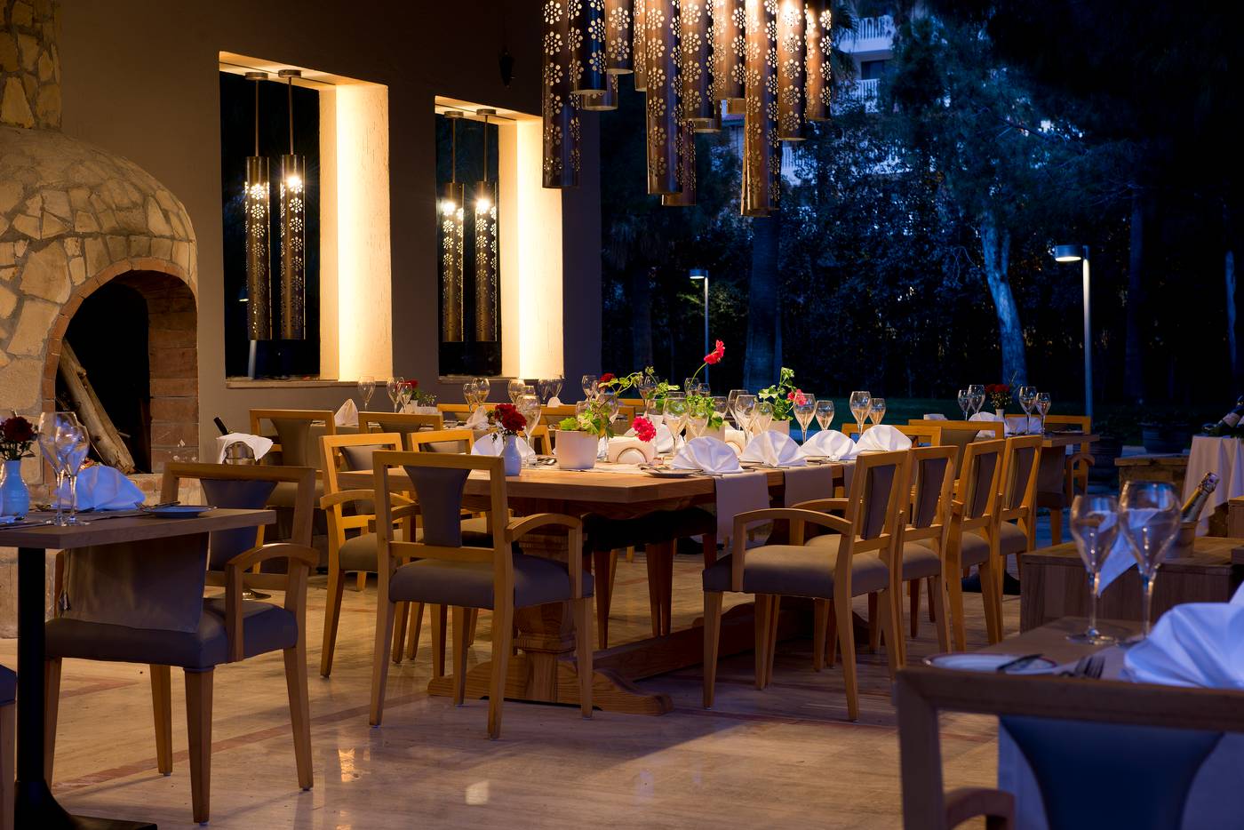 Barut-Hemera-Restaurant-49