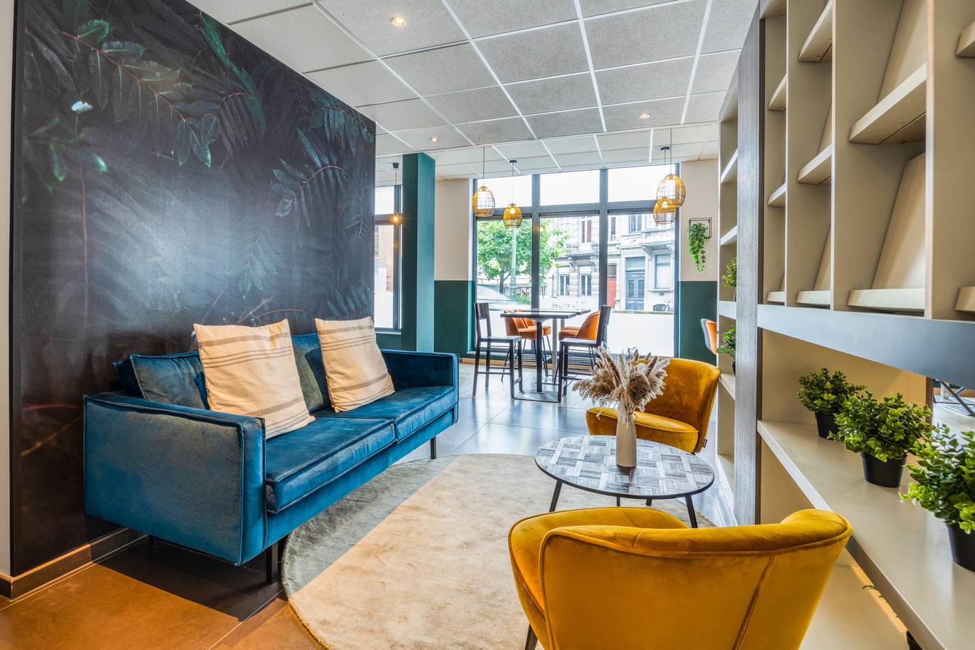 ibis-Styles-Brussels-Centre-Stephanie-Lobby-11