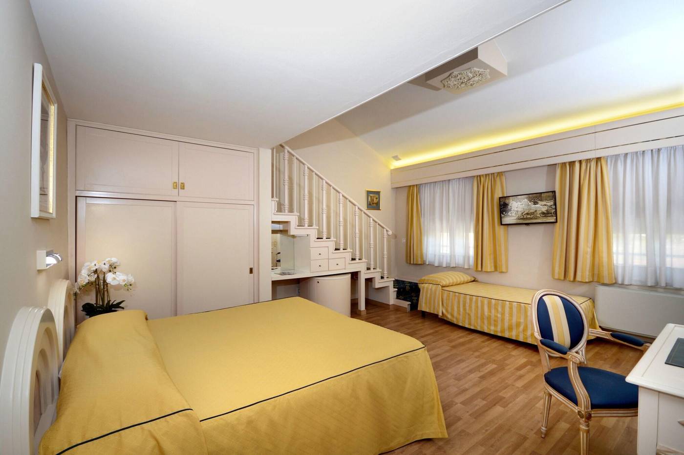 Grand-Hotel-Vittoria-Room-24