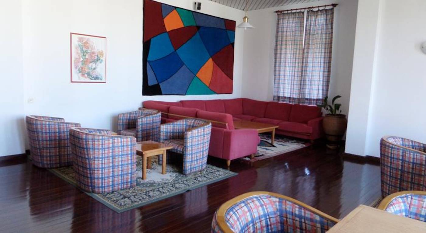 Luar-Lobby-14