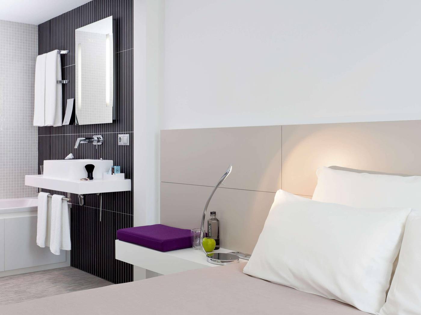 Novotel-Suites-Malaga-Centro-Room-18