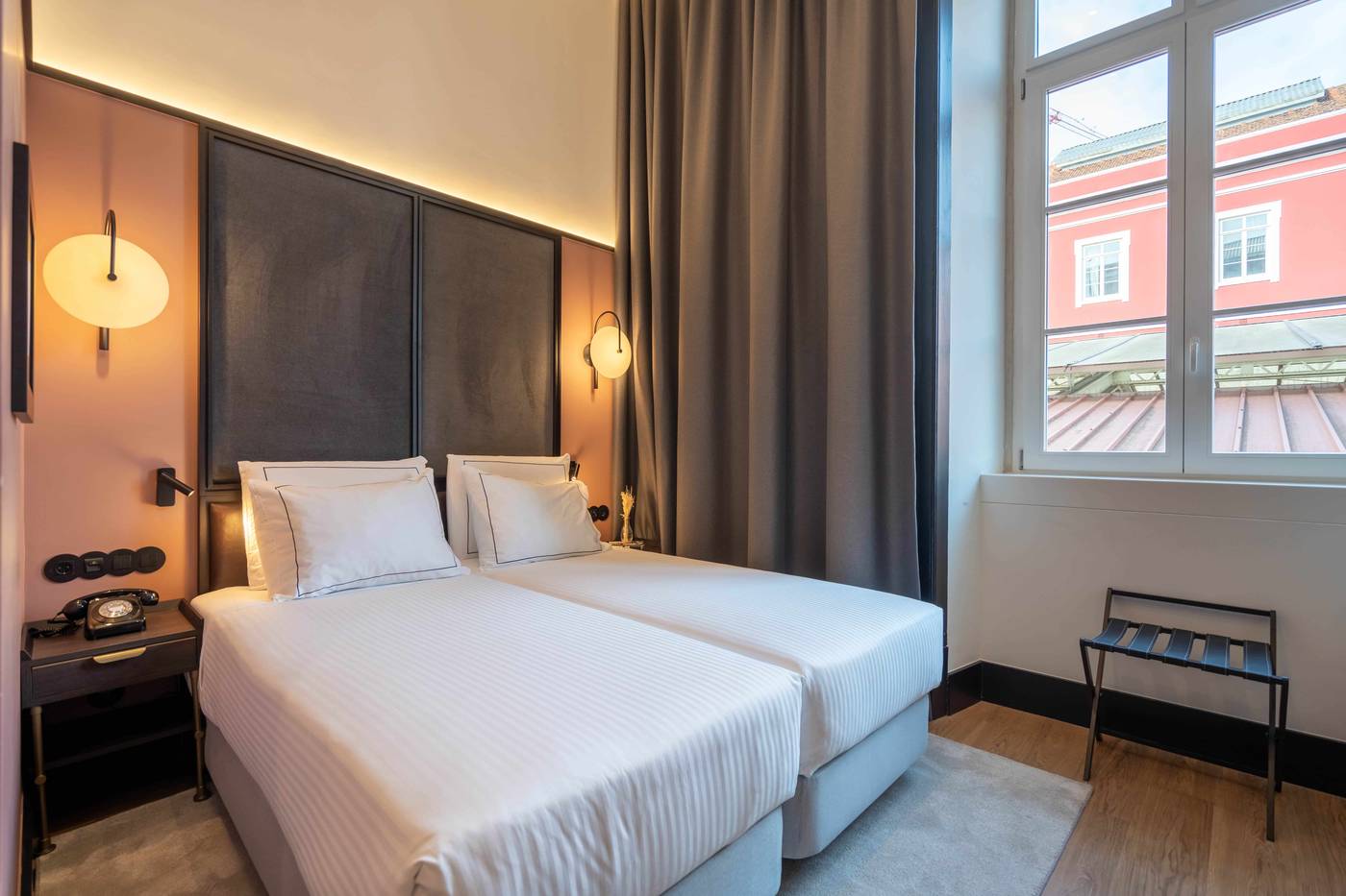 The-Editory-Riverside-Santa-Apolonia-Hotel-Room-24