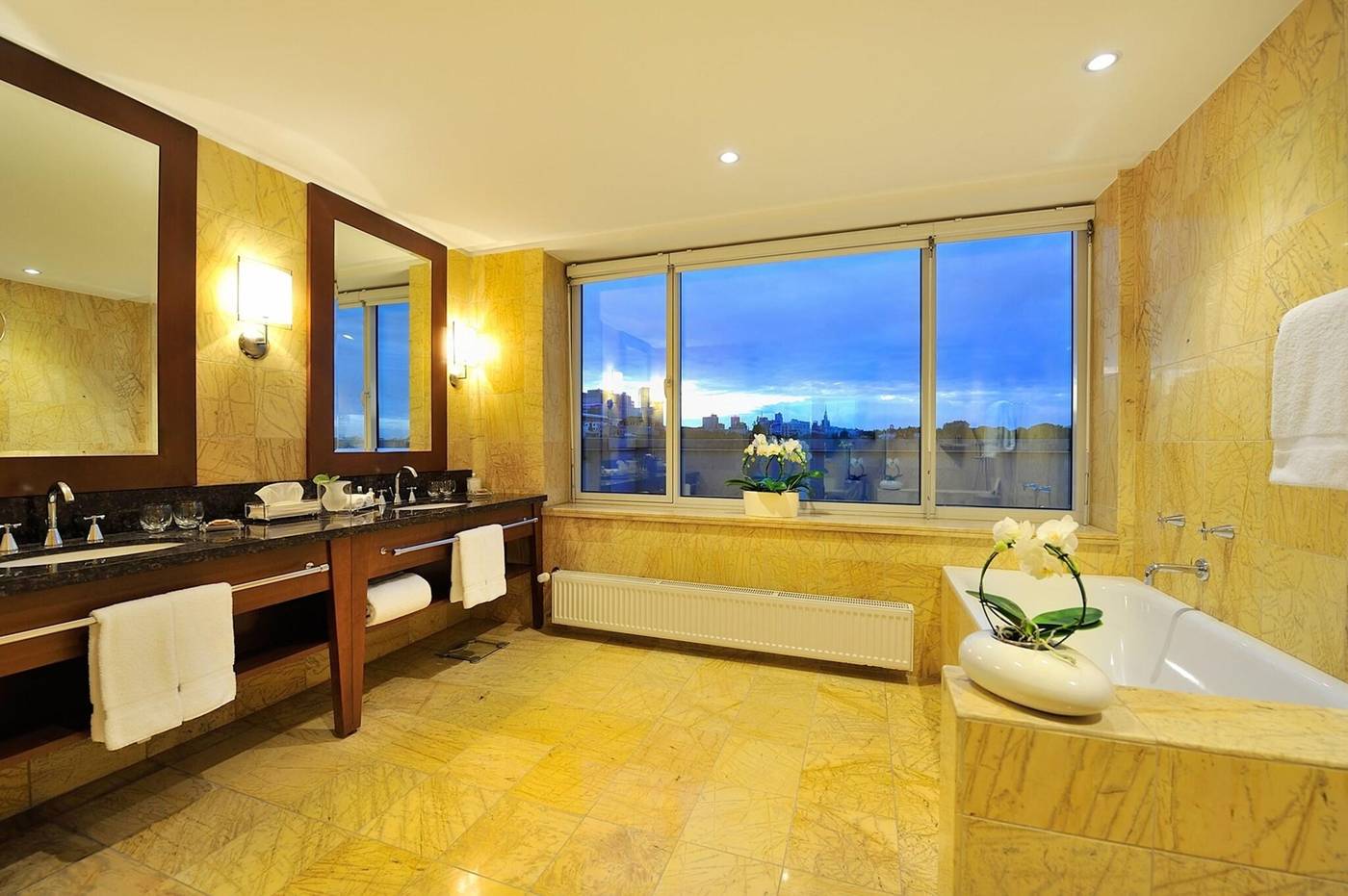 Regent-Warsaw-Hotel-Room-33