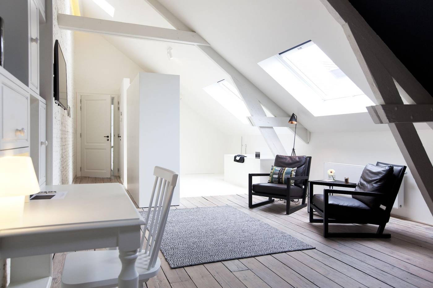 Maison Nationale-Belgium-ANTWERP-Room-6