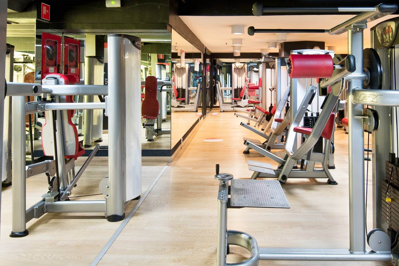 Courtyard-Madrid-Princesa-Sports-and-Entertainment-59