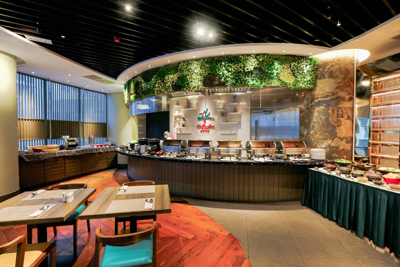 South-Pacific-Hotel-Restaurant-28