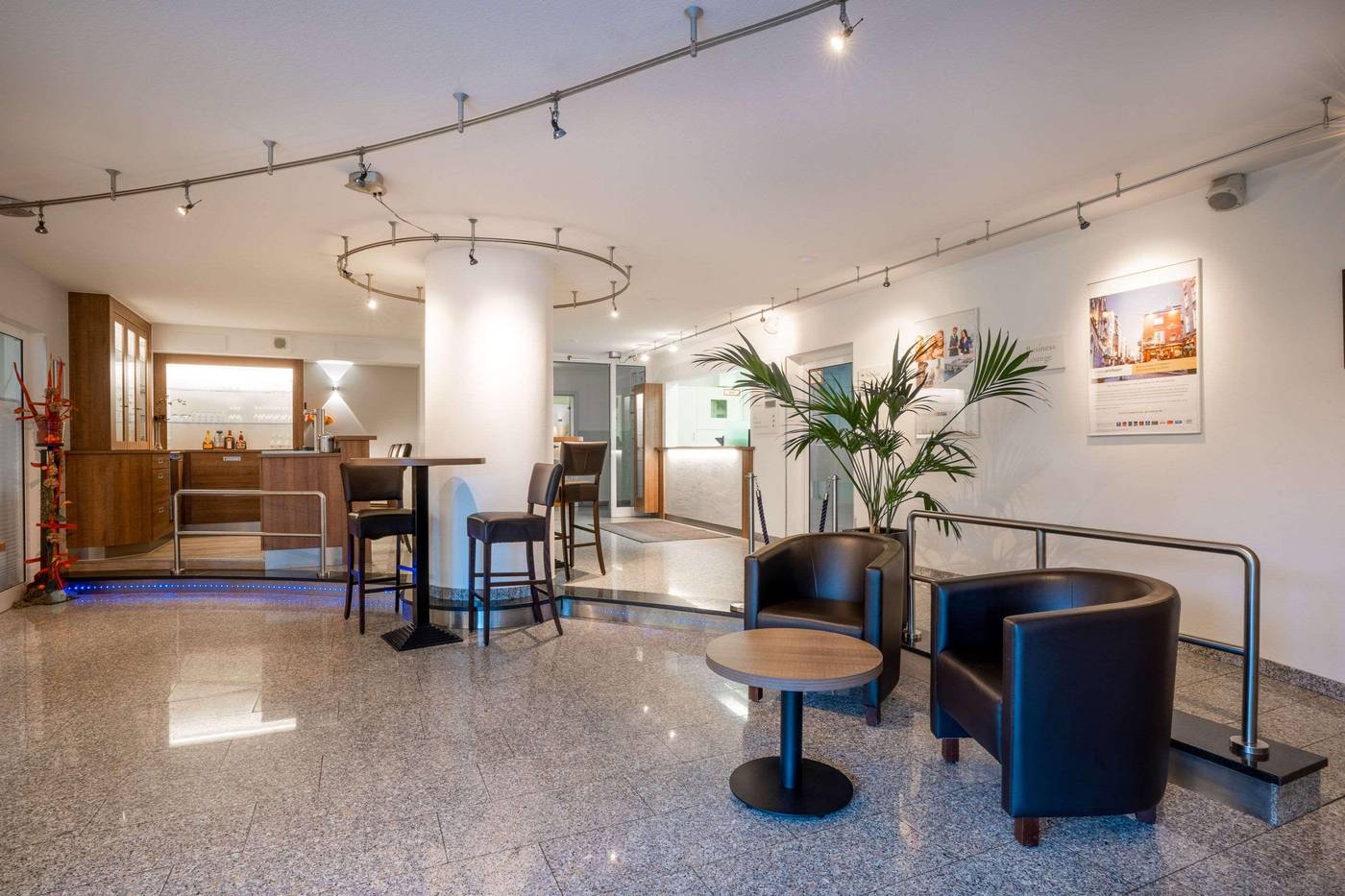 Quality Hotel Erlangen-Germany-Erlangen-Lobby-5