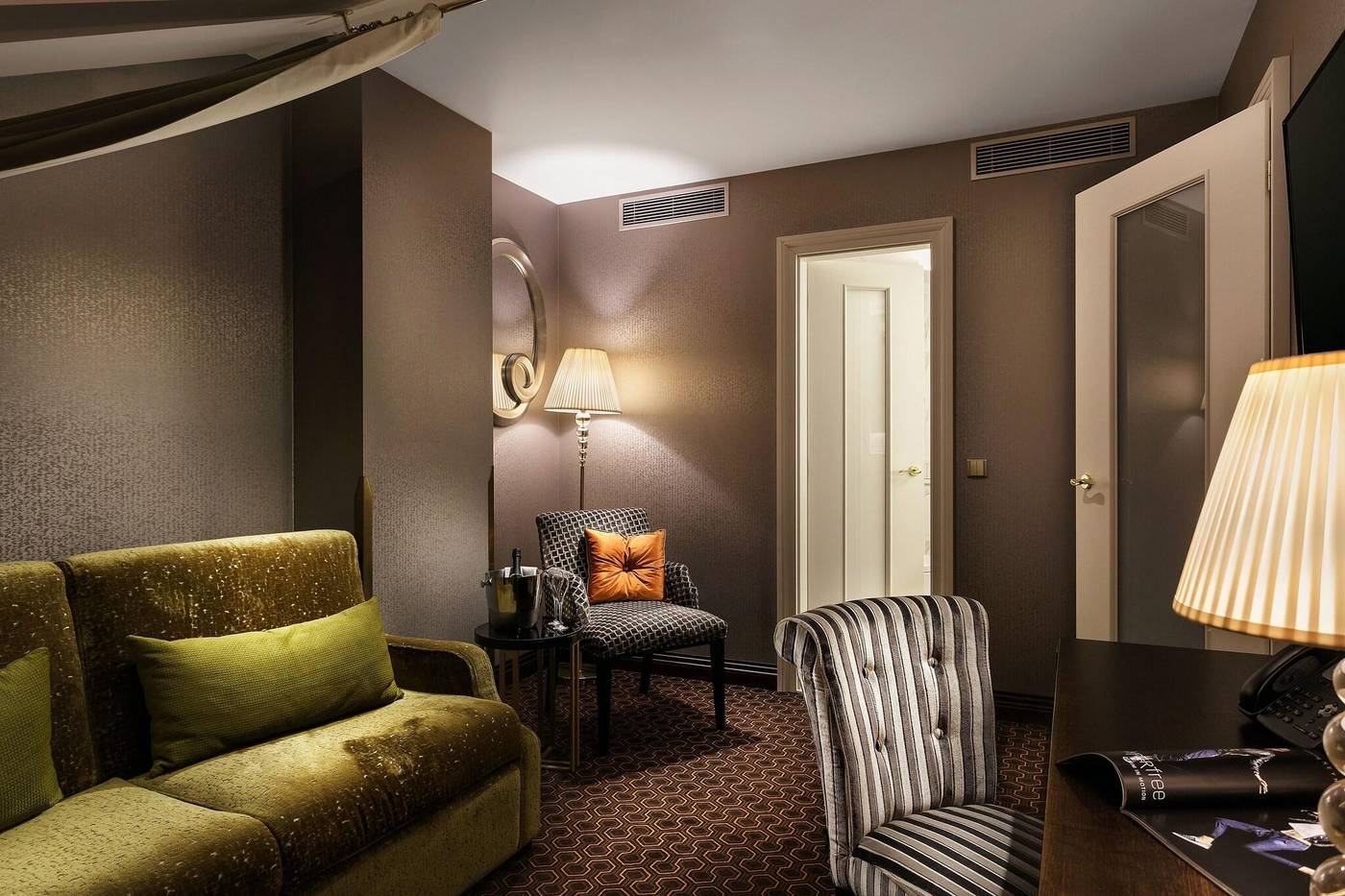 Cosmopolitan-Hotel-Prague-Room-19