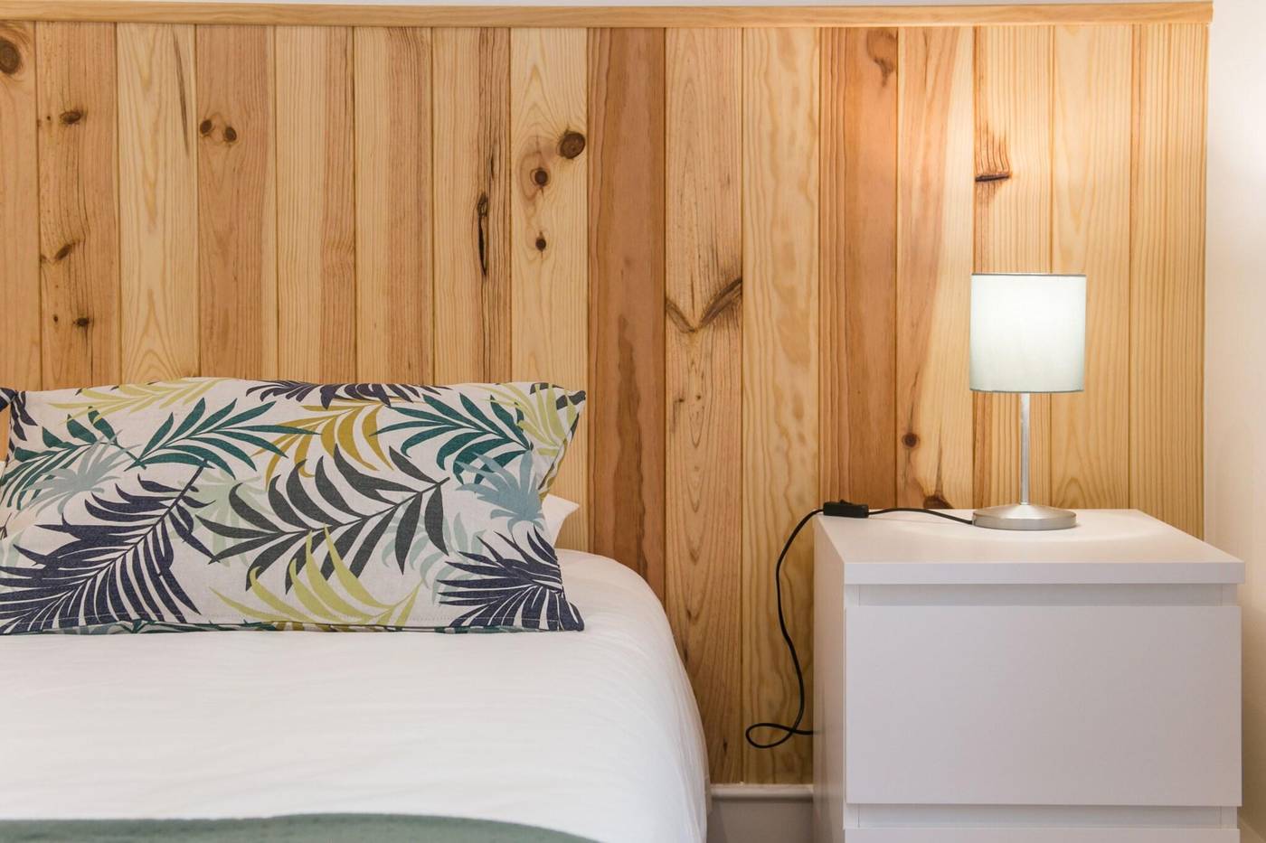 Home-Out-Rooms---Apartments-Room-117