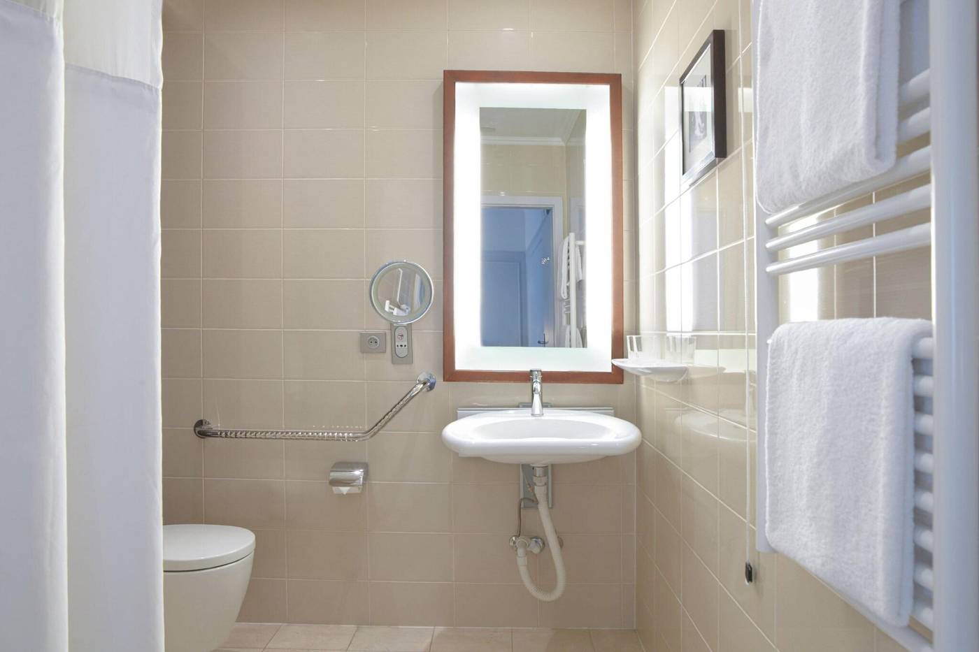 Marriott-Hotel-Paris-Opera-Ambassador-Room-46