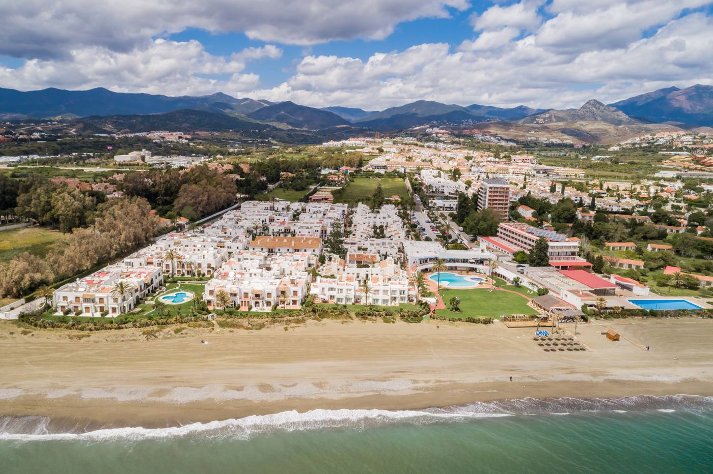 Macdonald-Villacana-Club-Beach-50