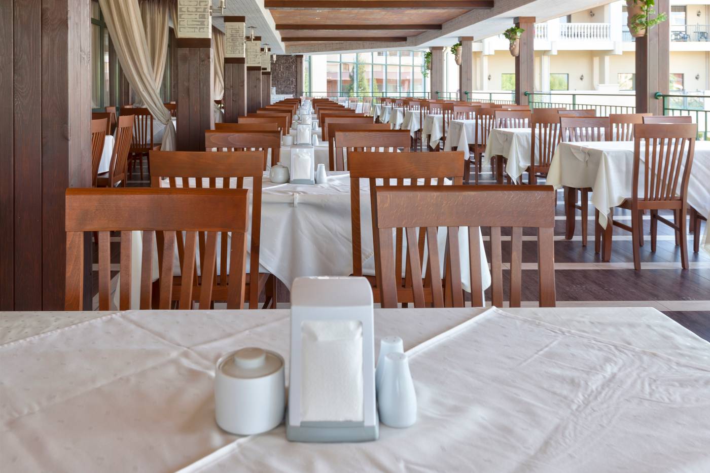 HI-Hotels-Imperial-Resort-Restaurant-38