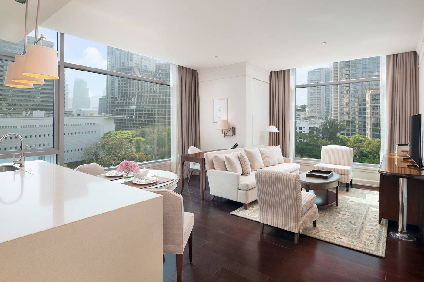 Oriental-Residence-Bangkok-Room-33