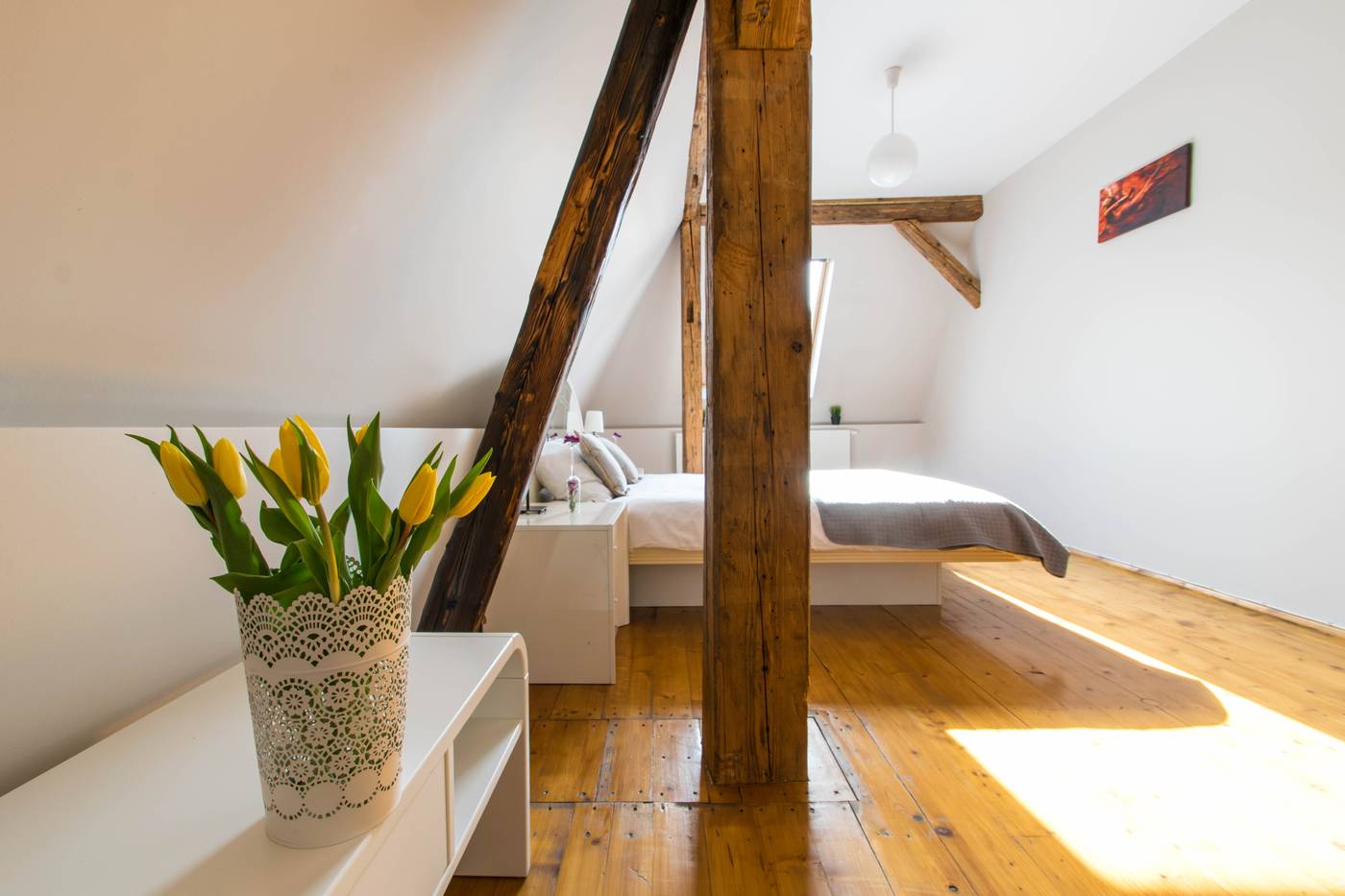 The-Spiski-Palace-Apartments-Room-24